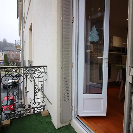 T3 Avec Wifi Au Centre De La Bourboule, Proche Thermes Et Commerces - Fr-1-608-96 Appartement